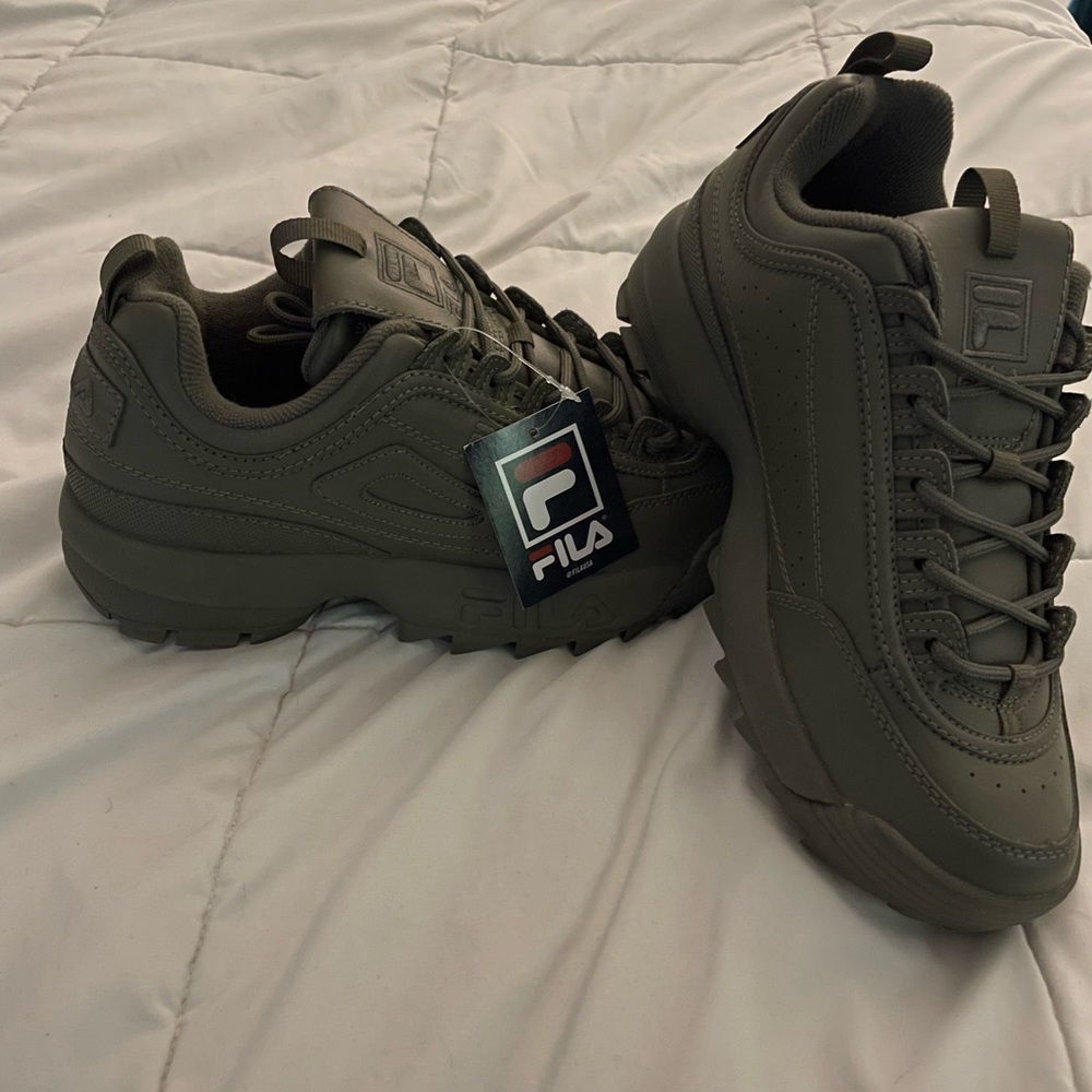 NWT Fila Autumn Disruptors